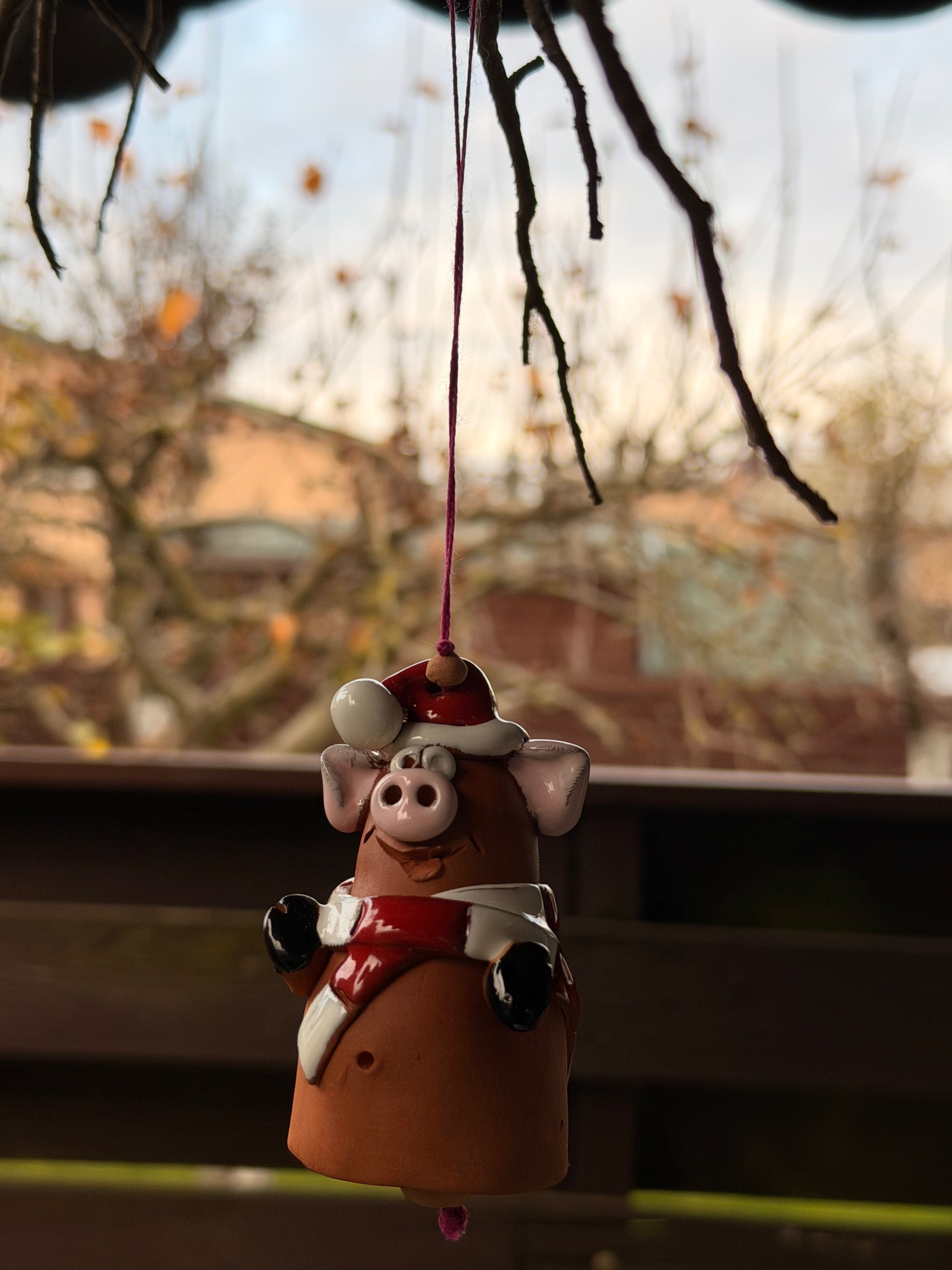 PAKABINAMA KALĖDINĖ KIAULYTĖ